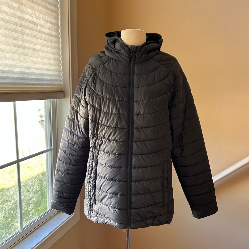 Excelled Women’s Puffer Jacket size L